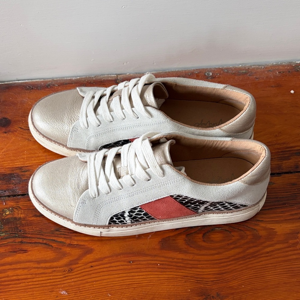 White and Pink Casual Sneakers
